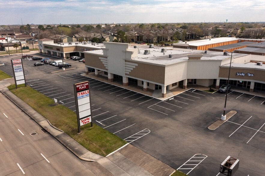 More Photos Of 13711 Westheimer Rd, Houston Unknown For Lease