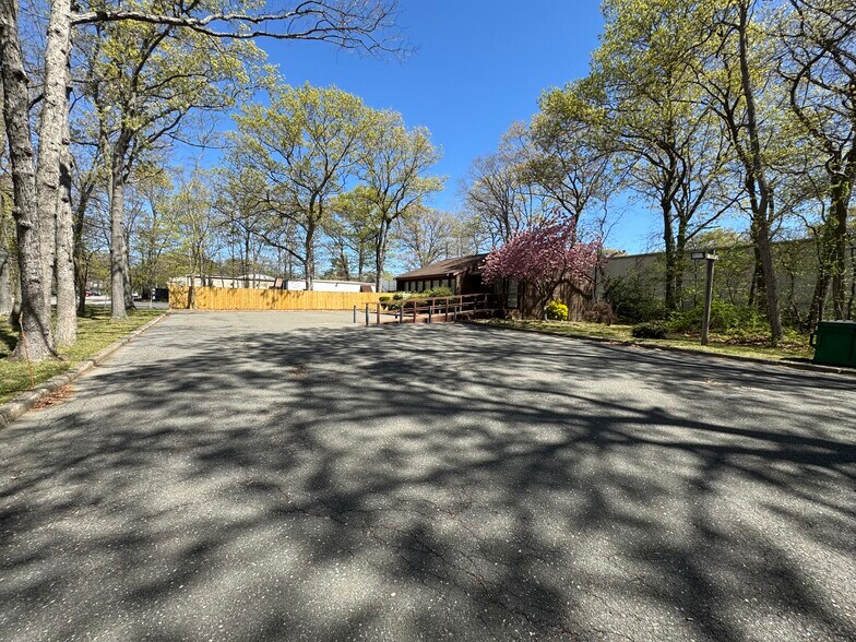 More Photos Of 43 Radio Ave, Miller Place Medical For Lease