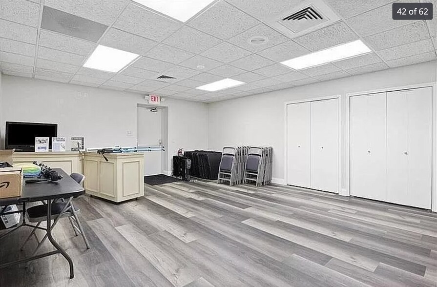 5822 Irishtown Rd, Bethel Park, PA 15102 Religious Facility For Sale