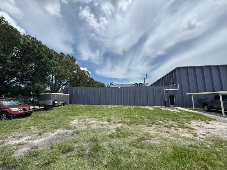 Primary Photo Of 12707 S US Highway 19, Clearwater Manufacturing For Lease