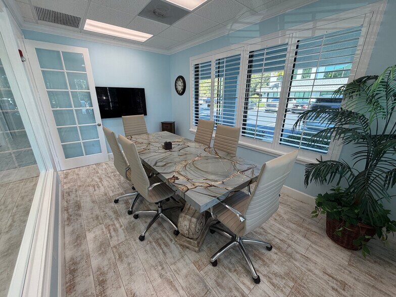 More Photos Of 270 Central Blvd, Jupiter Office For Sale