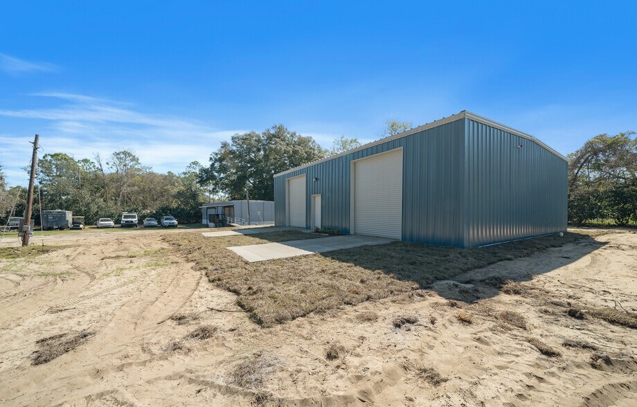 More Photos Of 4820 NE 35th St, Silver Springs Auto Dealership For Sale