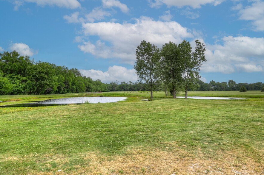 More Photos Of 25695 Mulberry Rd, Webb City Winery Vineyard For Sale