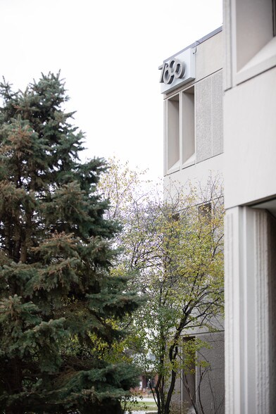 More Photos Of 7600 College Dr, Palos Heights Medical For Lease