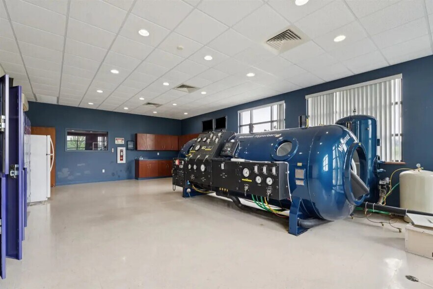 More Photos Of 180 Knights Way, Fond Du Lac Medical For Sale