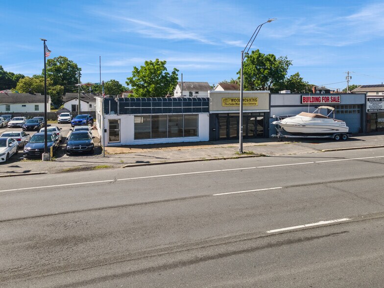More Photos Of 2846 Sunrise Hwy, Bellmore General Retail For Sale