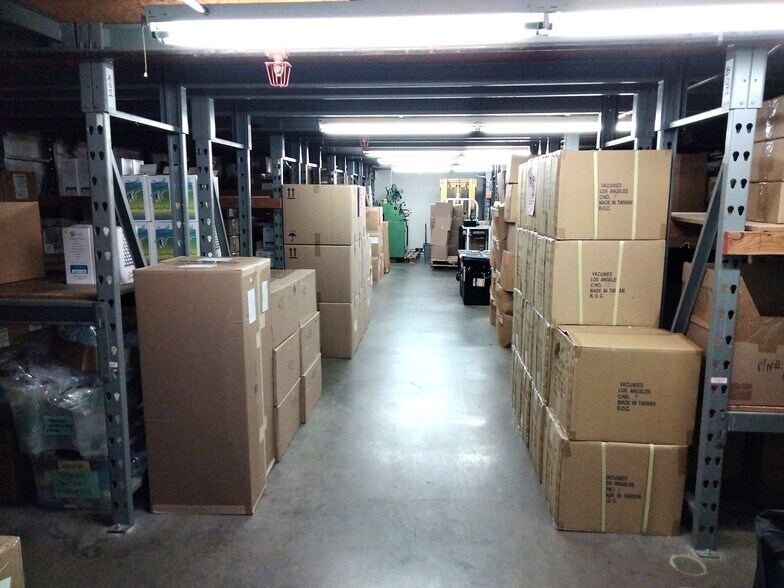 More Photos Of 4125 Market St, Ventura Light Manufacturing For Sale