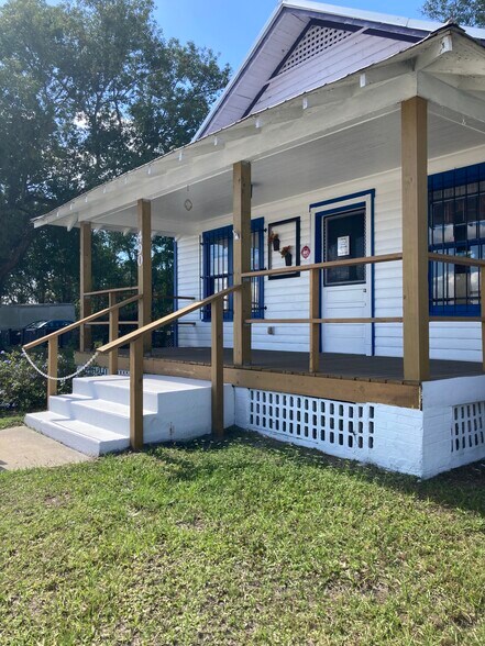 More Photos Of 490 N Spring Garden Ave, Deland Freestanding For Sale