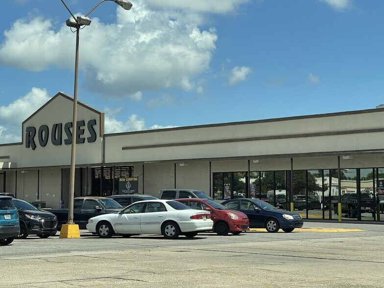 More Photos Of 6433 Highway 182 E, Morgan City Storefront For Lease
