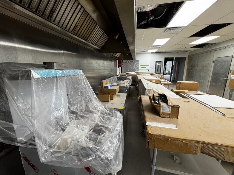 More Photos Of 1100 Main St, Newberry Restaurant For Sale