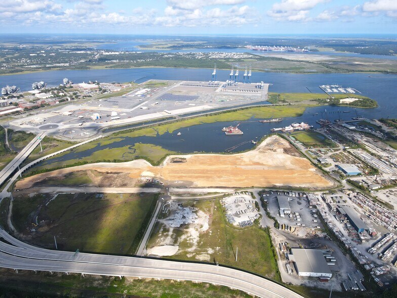 More Photos Of 2040 Sewanee Rd, North Charleston Distribution For Lease