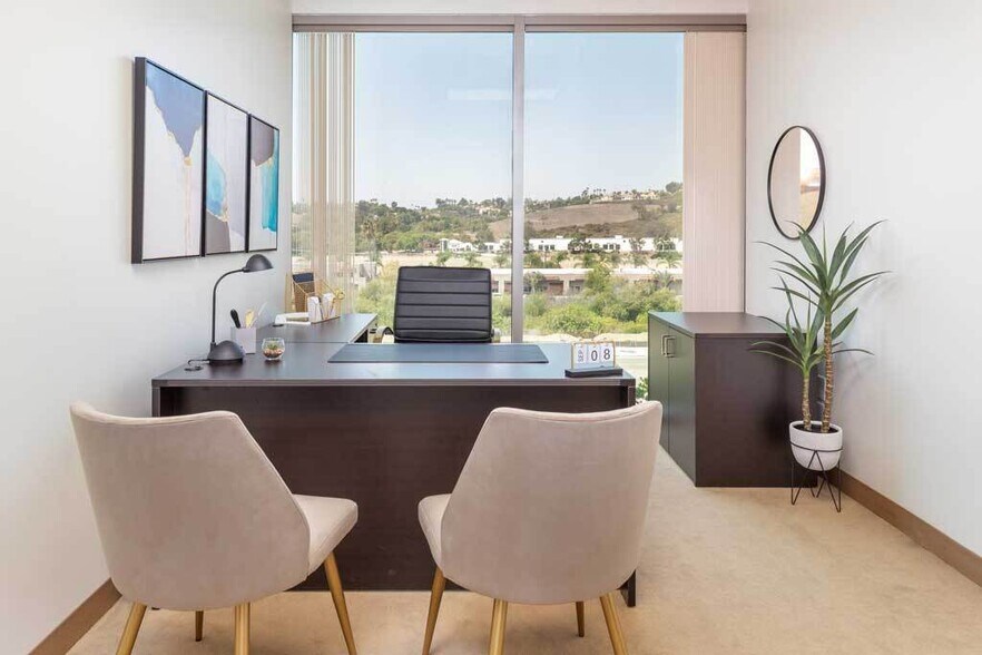 More Photos Of 27201 Puerta Real, Mission Viejo Coworking Space