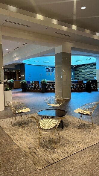 More Photos Of 150 S 5th St, Minneapolis Office For Lease