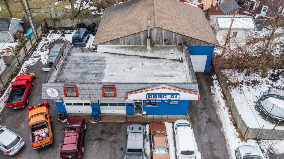 More Photos Of 252 Kenmore Ave, Buffalo Auto Repair For Sale