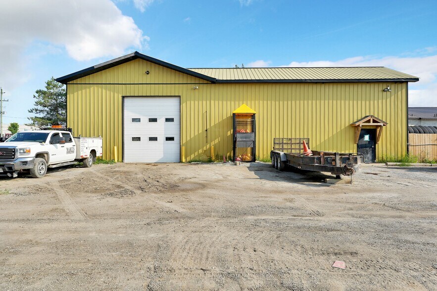 More Photos Of 8876 County Road 56, Utopia Warehouse For Sale