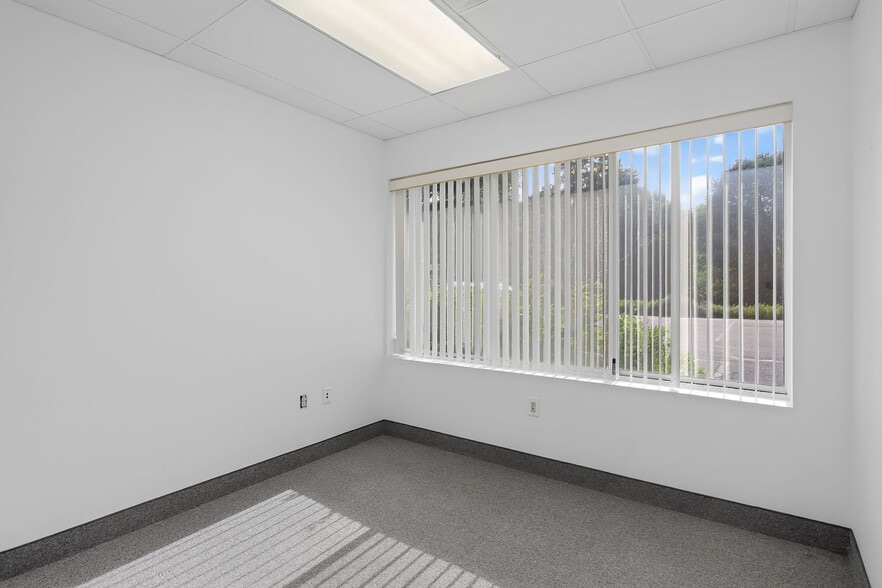 More Photos Of 789 Main St, Great Barrington Medical For Sale