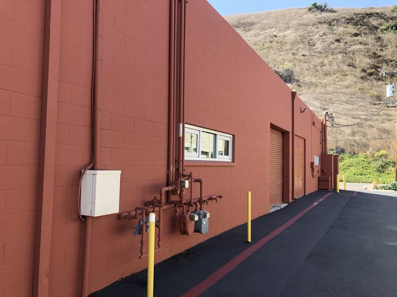 More Photos Of 10451-10455 Roselle St, San Diego Research And Development For Lease