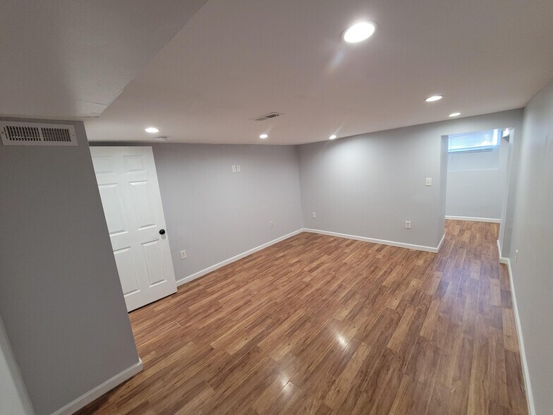 More Photos Of 2635 N Calvert St, Baltimore Apartments For Sale