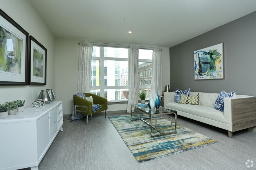 More Photos Of 520 Terry Ave, Seattle Apartments For Lease