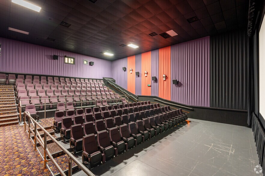 More Photos Of 2200 Lebanon Valley Mall, Lebanon Movie Theatre For Sale