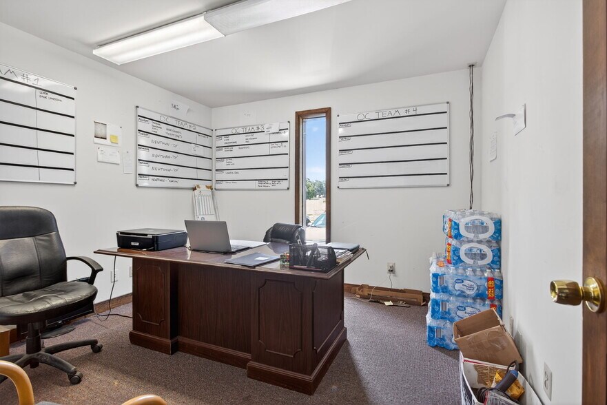 More Photos Of 102 Industrial Blvd, Toano Office For Sale