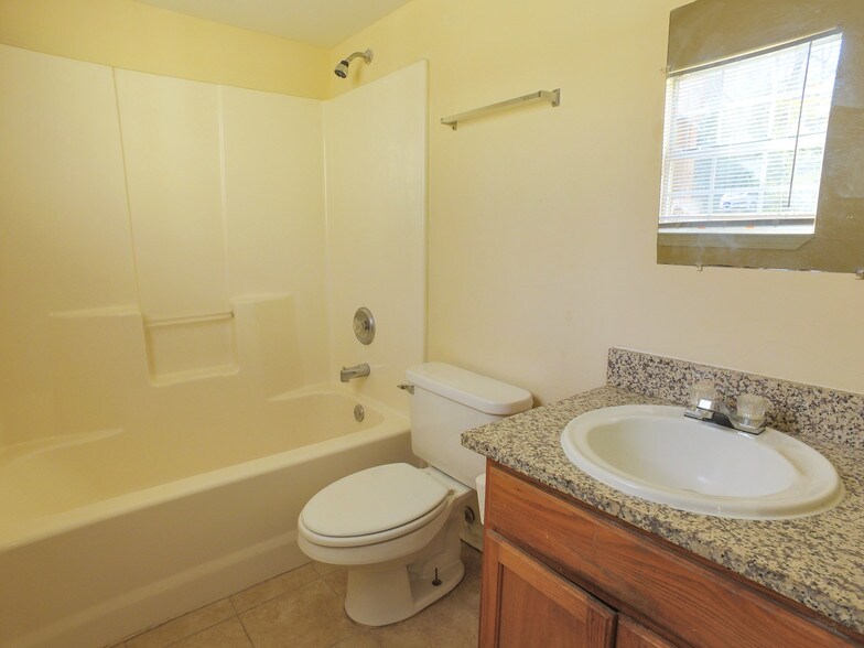 More Photos Of 8373 Thomas Rd, Jonesboro Apartments For Sale