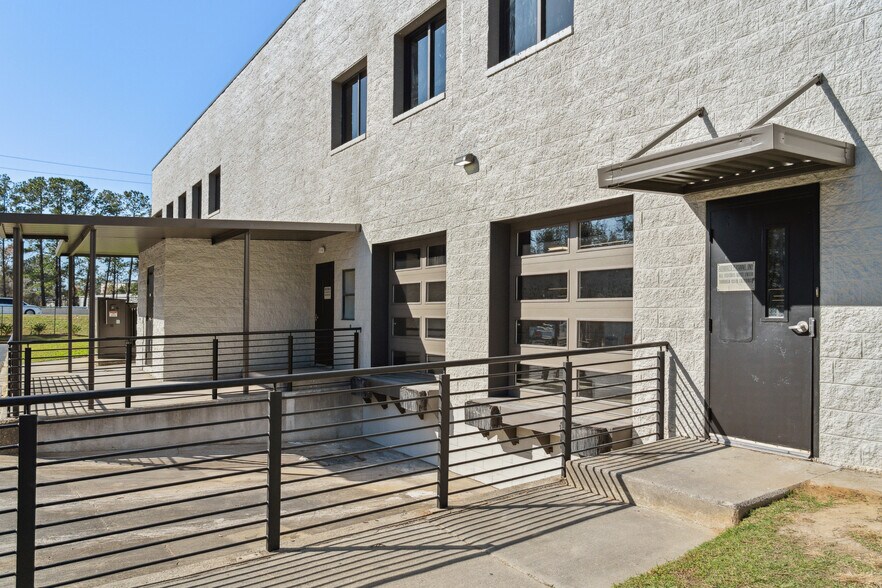 More Photos Of Port 26 | 2155 Eagle Drive, North Charleston Office For Lease