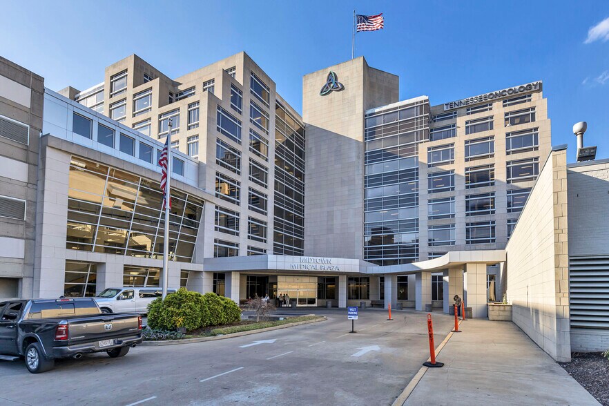 More Photos Of 2004 Hayes St, Nashville Medical For Lease