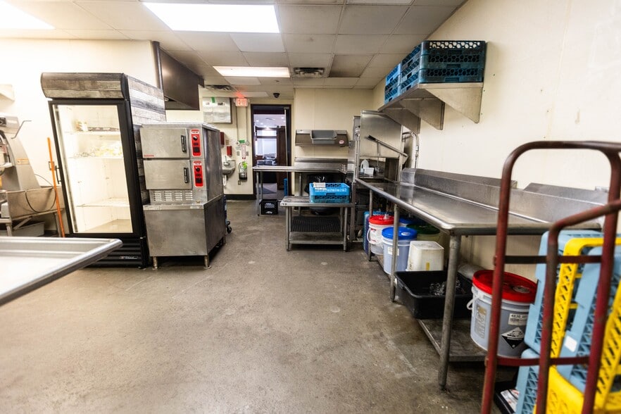 More Photos Of 6263 State Highway 66, Tulsa Restaurant For Sale