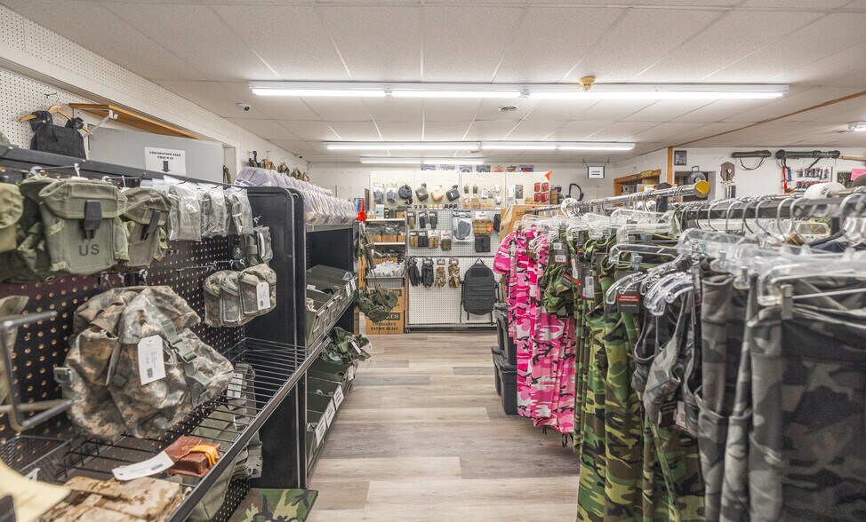 More Photos Of 363 Doolittle Outer Rd, Rolla General Retail For Sale