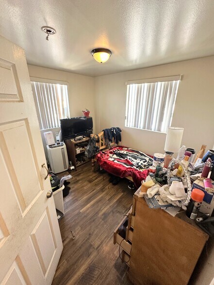 More Photos Of 9123 Orchard Ave, Los Angeles Multifamily For Sale