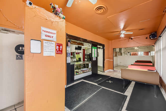 More Photos Of 3874 38th St, San Diego Restaurant For Sale