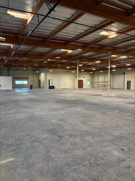 More Photos Of 2082 E Gladwick St, Compton Industrial For Lease