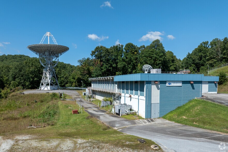 More Photos Of 1 Pari Dr, Rosman Specialty For Sale