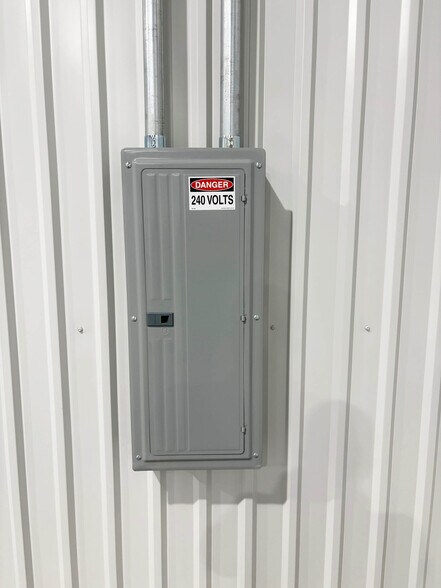 More Photos Of 1344 338 loop, Odessa Industrial For Lease