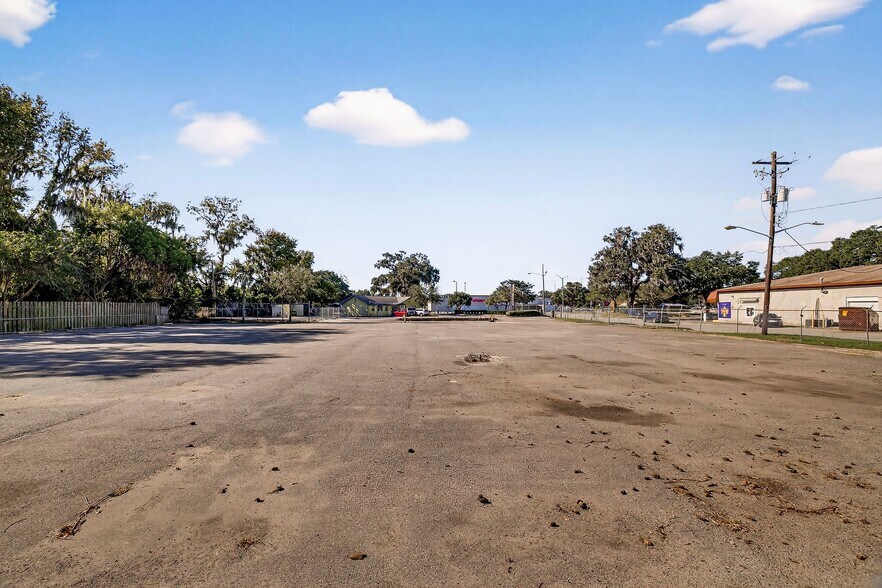 More Photos Of 9602 White Bluff Rd, Savannah Convenience Store For Sale