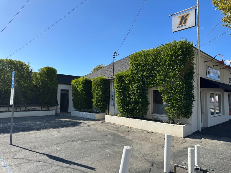 More Photos Of 16315 Monterey Hwy, Morgan Hill Freestanding For Lease