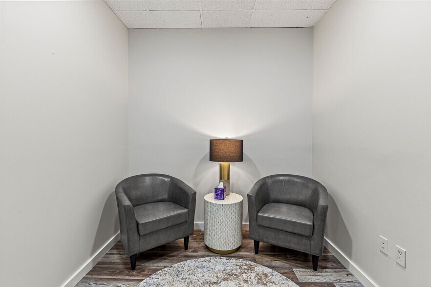 More Photos Of 14230 Park Center Dr, Laurel Office For Lease