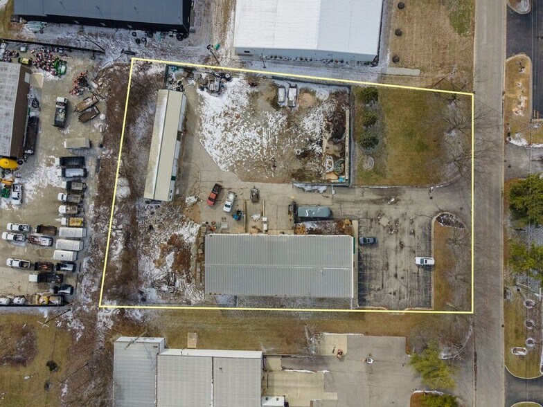 More Photos Of 15390 Stony Creek Way, Noblesville Warehouse For Lease