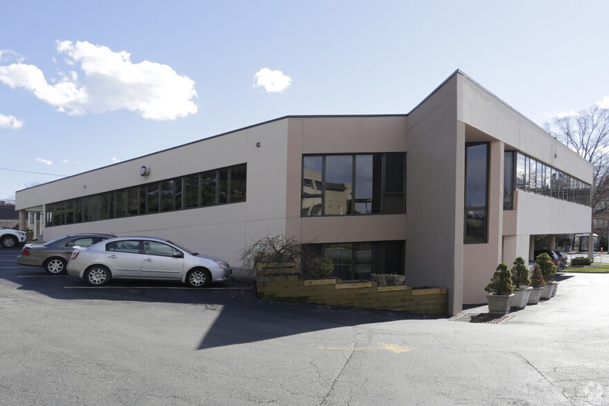 More Photos Of 745 Northfield Ave, West Orange Medical For Lease