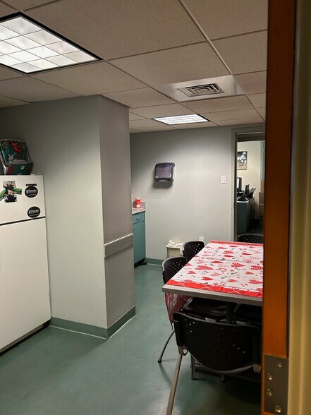 More Photos Of 510 Darby Rd, Havertown Medical For Sale