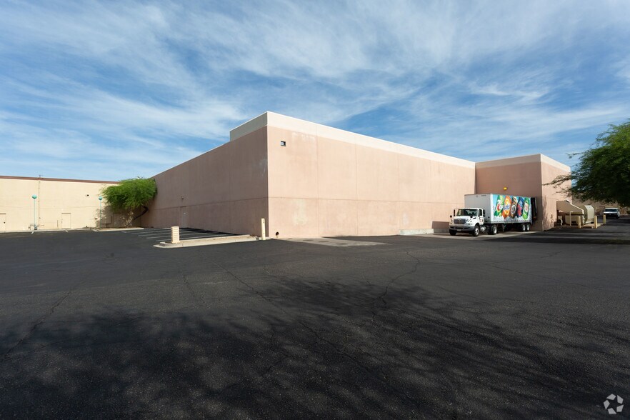 Primary Photo Of 6989 N Hayden Rd, Scottsdale Unknown For Lease
