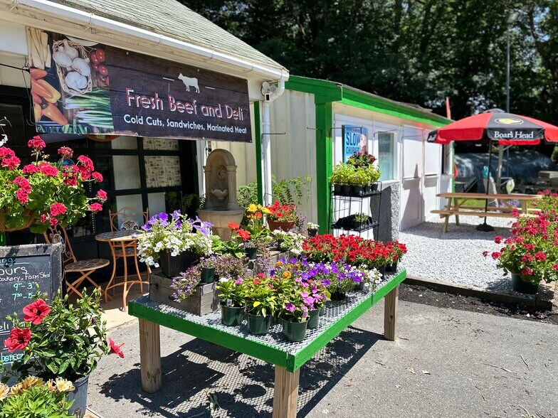 More Photos Of 3 Plain Rd, Westford Garden Center For Sale