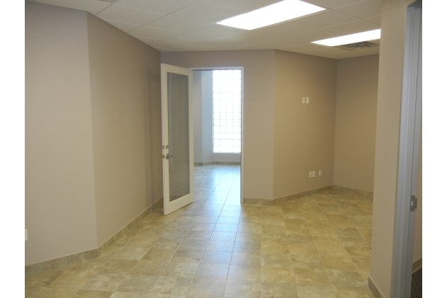 More Photos Of 101 Tiki Dr, Tiki Island Office Residential For Sale