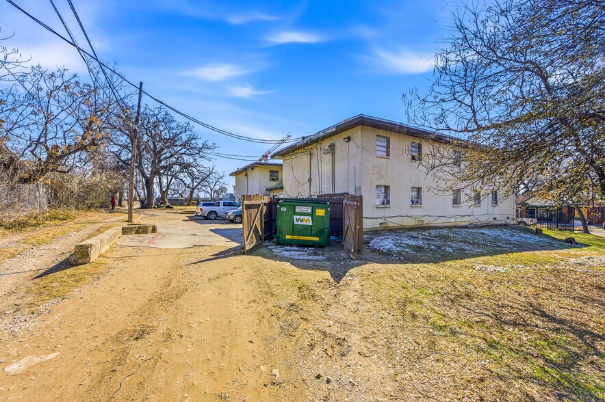 More Photos Of 2718 Cleveland St, Dallas Apartments For Sale