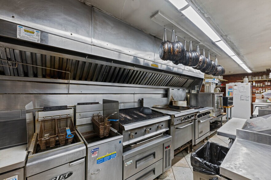 More Photos Of 122 Main St, Charlestown Restaurant For Sale