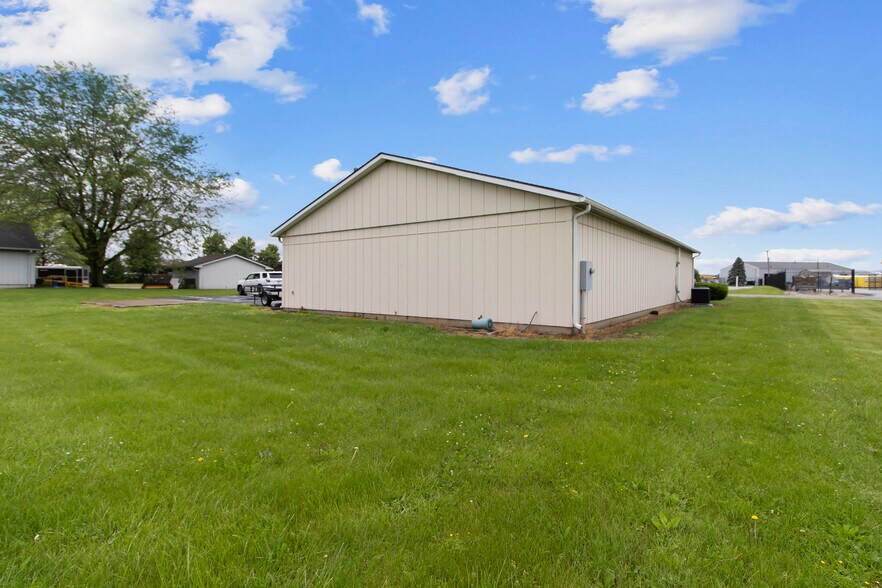 More Photos Of 1225 Ransdell Ct, Lebanon Warehouse For Lease