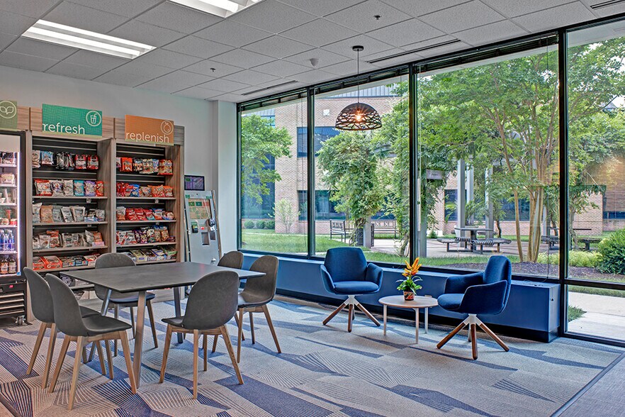 More Photos Of 6518 Meadowridge Rd, Elkridge Unknown For Lease