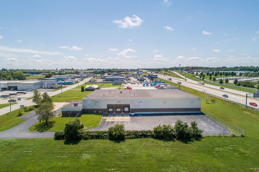 More Photos Of 2651 N Eastgate Ave, Springfield Distribution For Lease