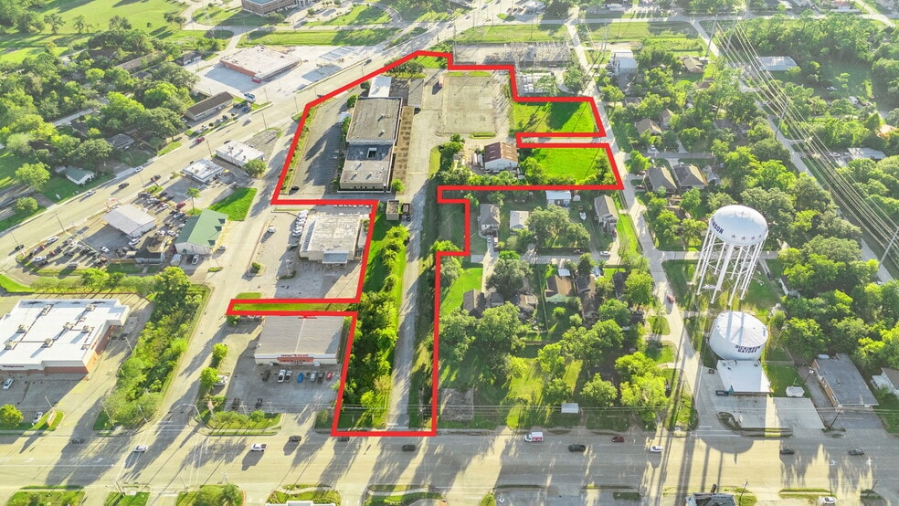 More Photos Of 3817 Venzi St, Dickinson Warehouse For Sale